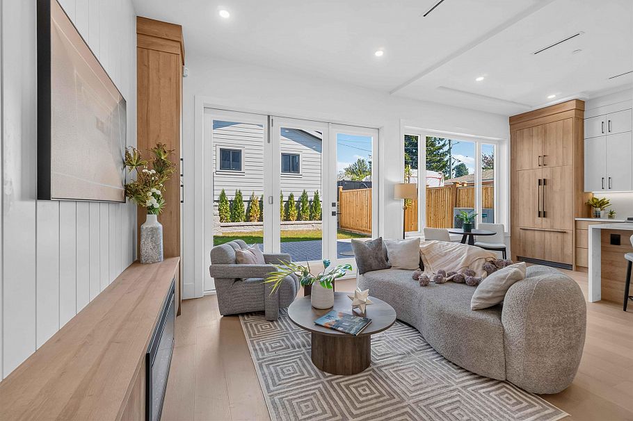 2 3271 E Georgia Street Vancouver, BC - 11