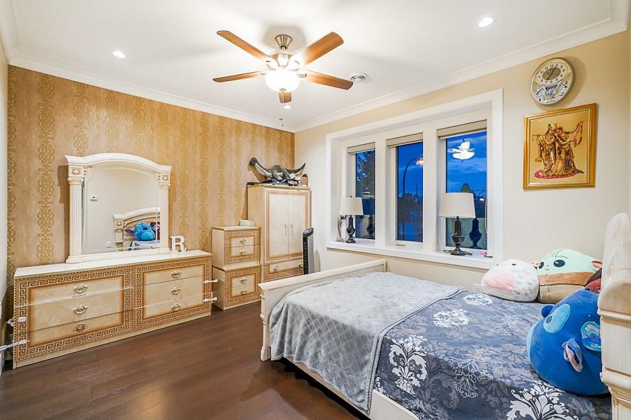 1838 E 49th Avenue Vancouver, BC - 20