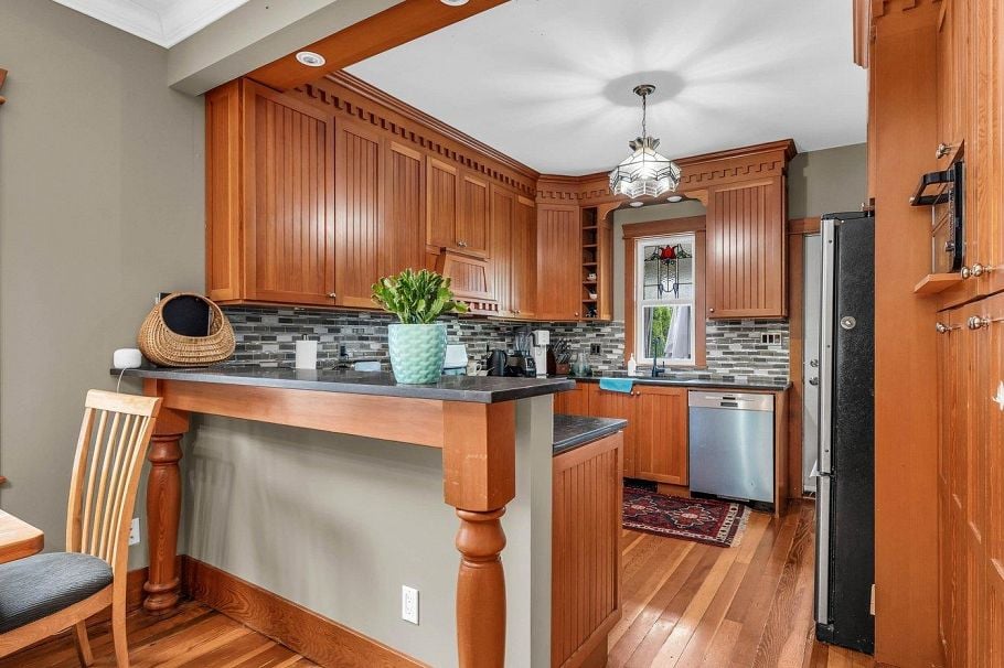 822 E 22nd Avenue Vancouver, BC - 10
