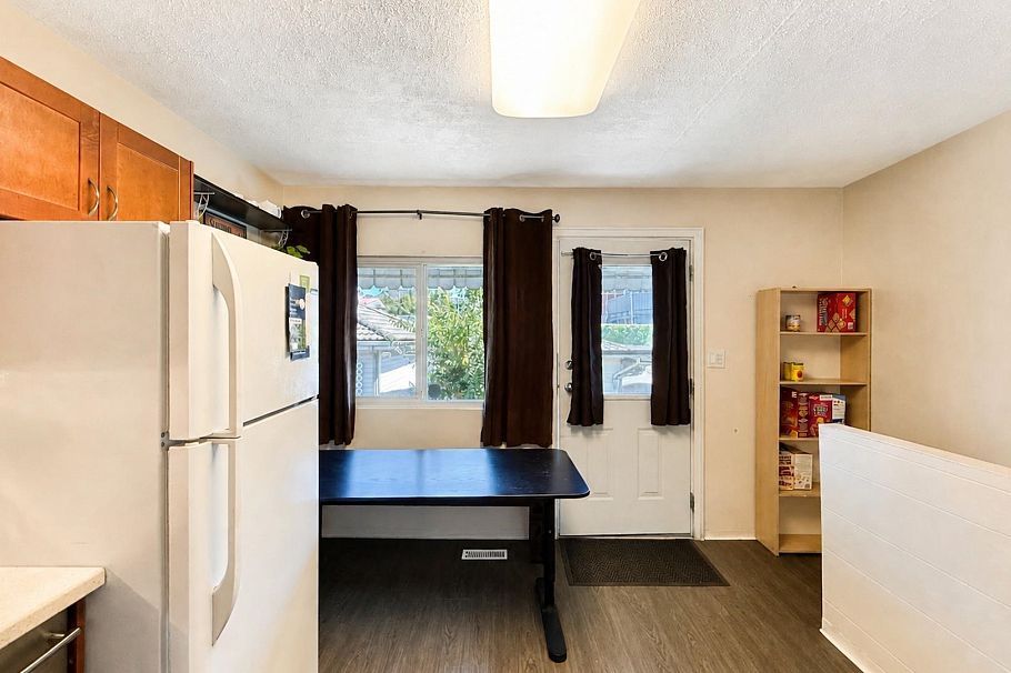 4458 Skeena Street Vancouver, BC - 20