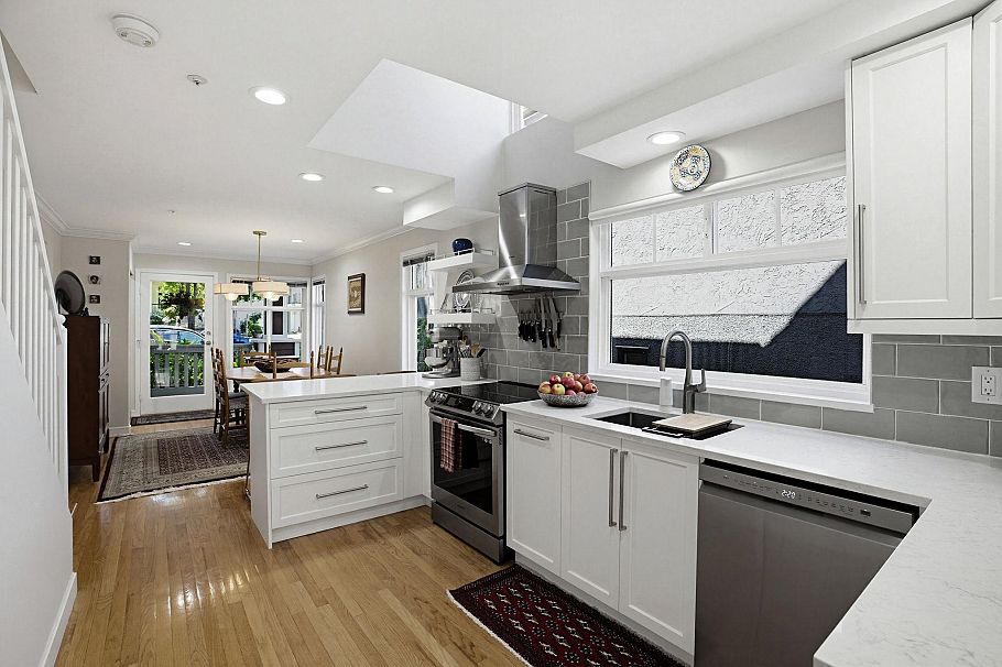1865 E 7th Avenue Vancouver, BC - 7