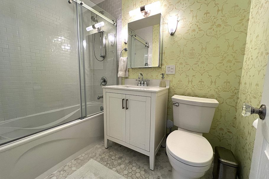 4322 Welwyn Street Vancouver, BC - 22