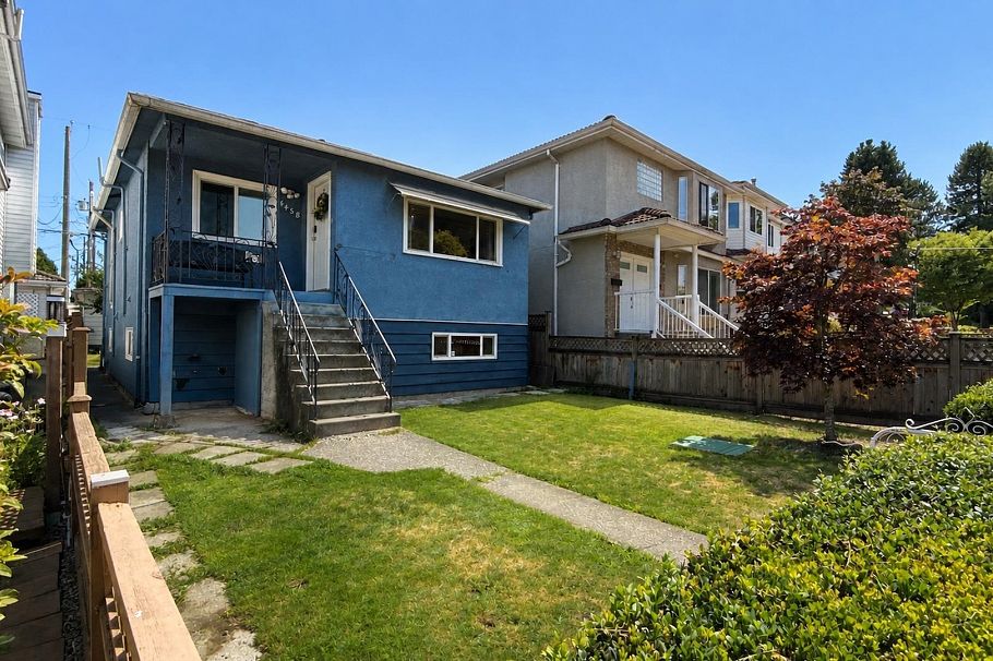 4458 Skeena Street Vancouver, BC - 2