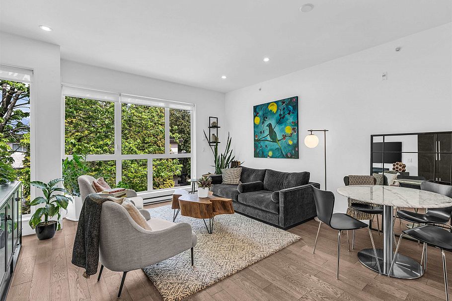627 Victoria Drive Vancouver, BC - 10