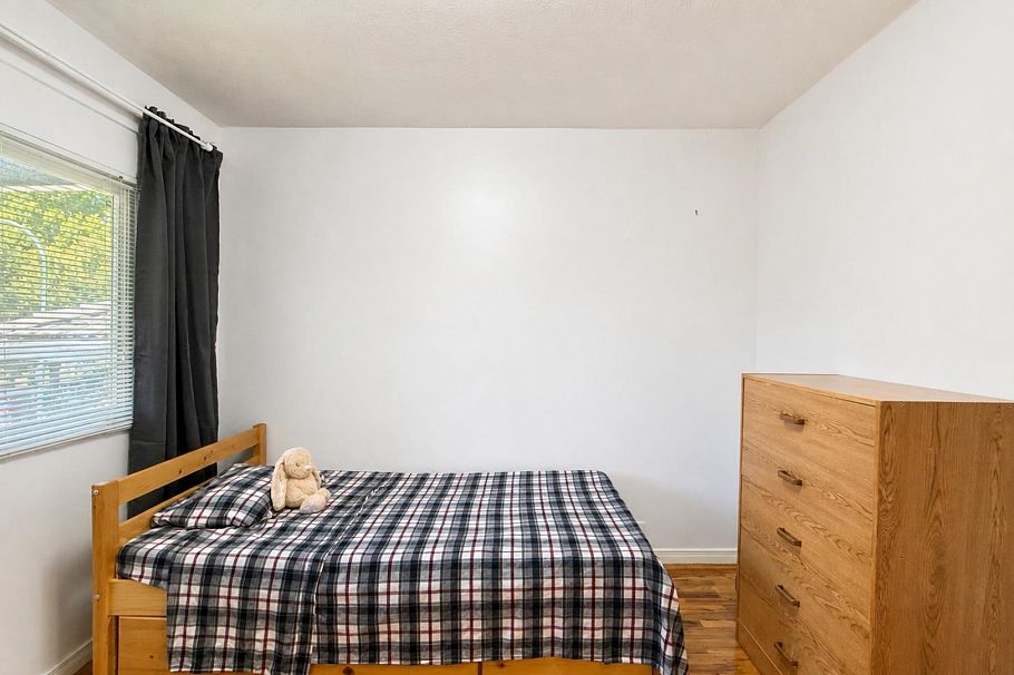 4458 Skeena Street Vancouver, BC - 12