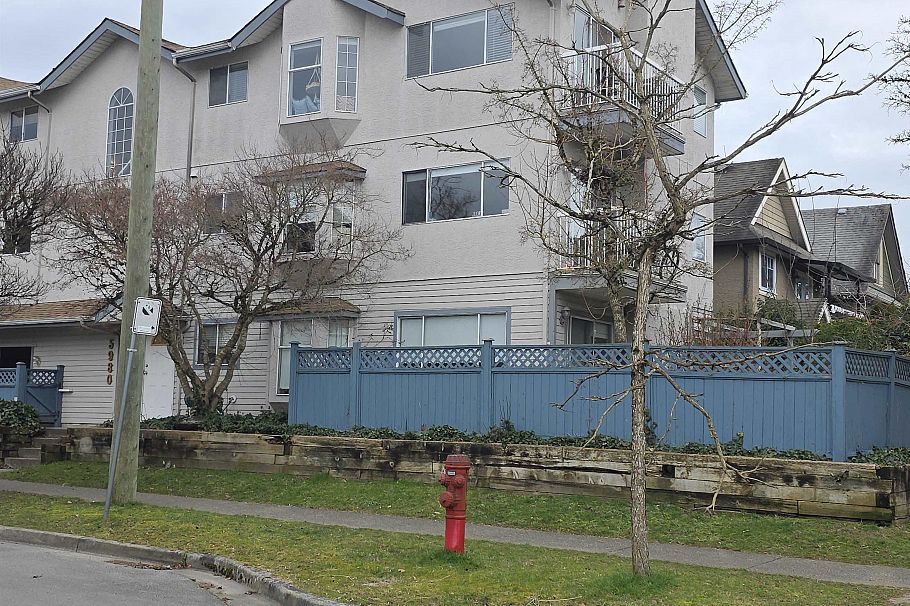 101 5980 Prince Edward Street Vancouver, BC - 1
