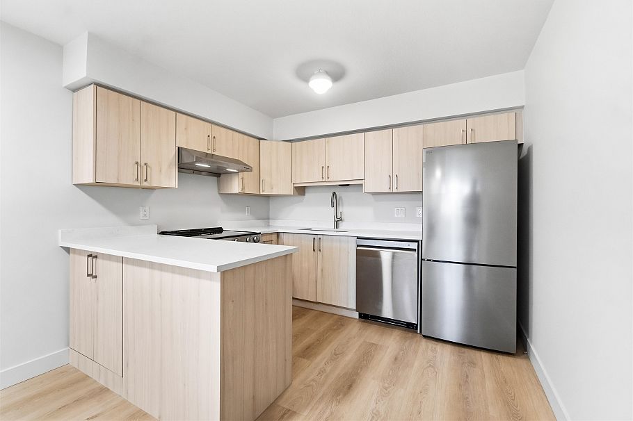 305 2928 Commercial Drive Vancouver, BC - 5