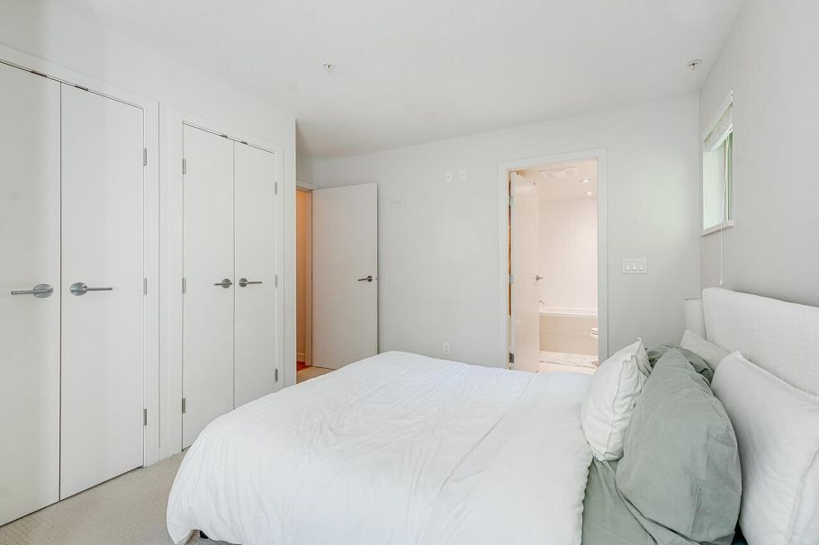 313 1677 Lloyd Avenue North Vancouver, BC - 13