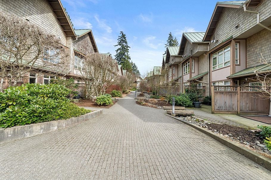 3318 Mt Seymour Parkway North Vancouver, BC - 33