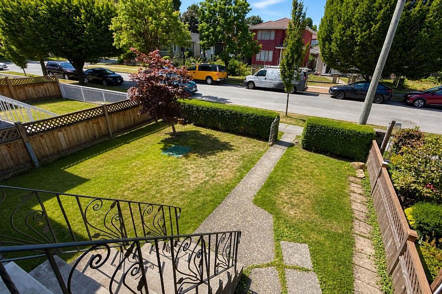 4458 Skeena Street Vancouver, BC - 4