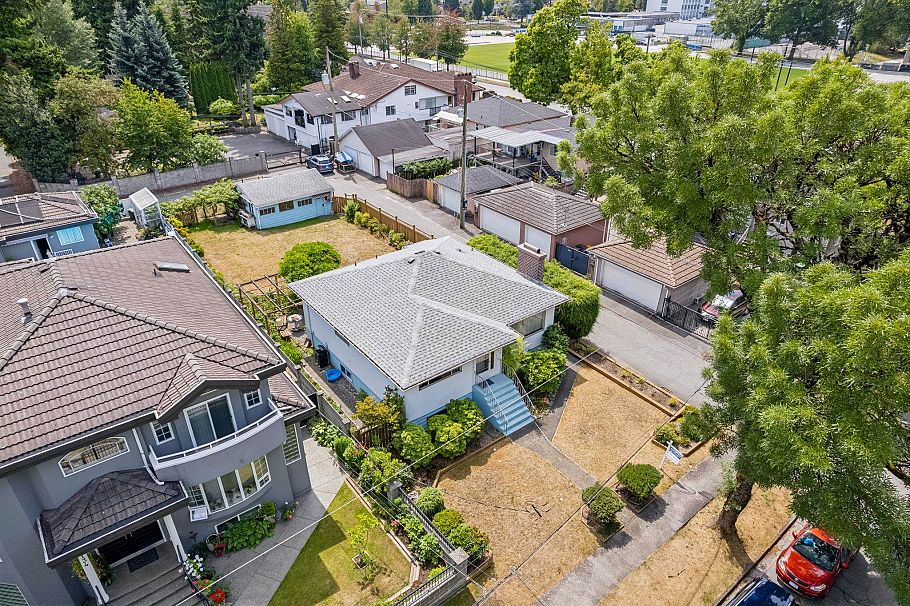 3126 Waverley Avenue Vancouver, BC - 12