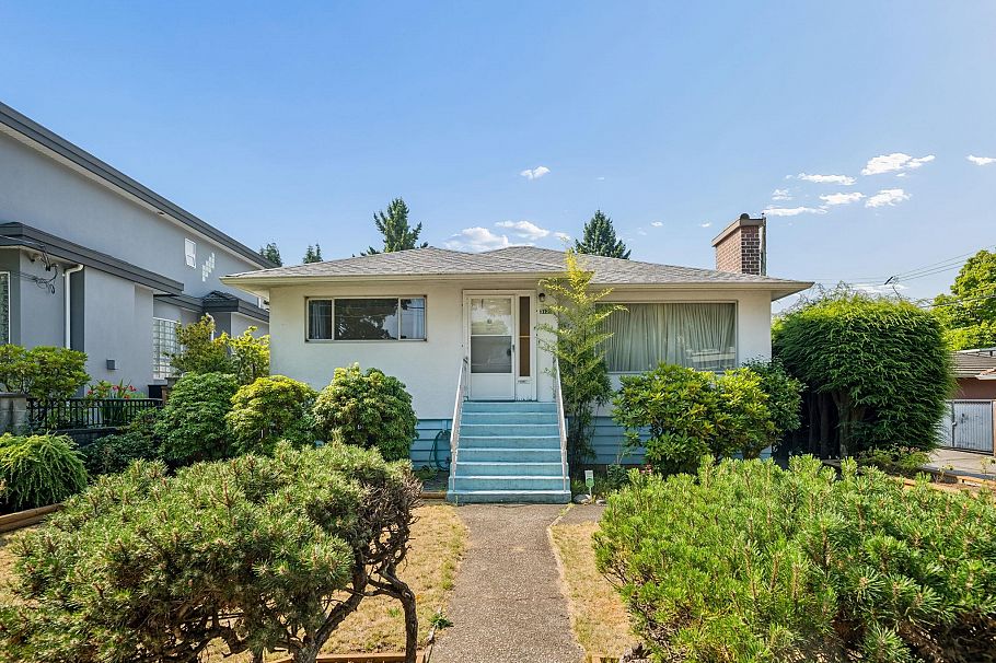 3126 Waverley Avenue Vancouver, BC - 17