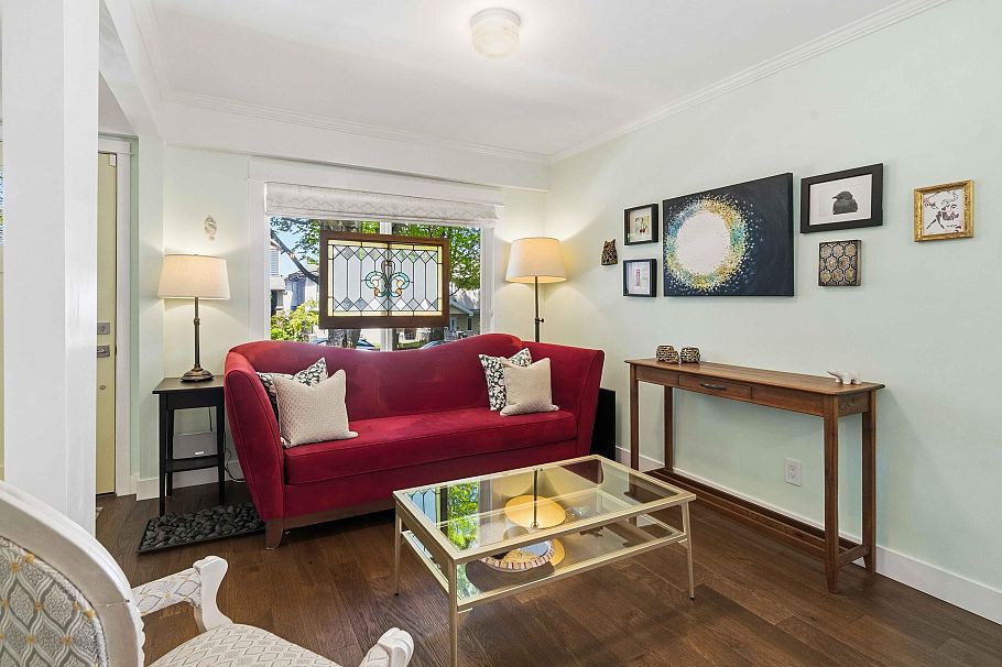 4322 Welwyn Street Vancouver, BC - 3