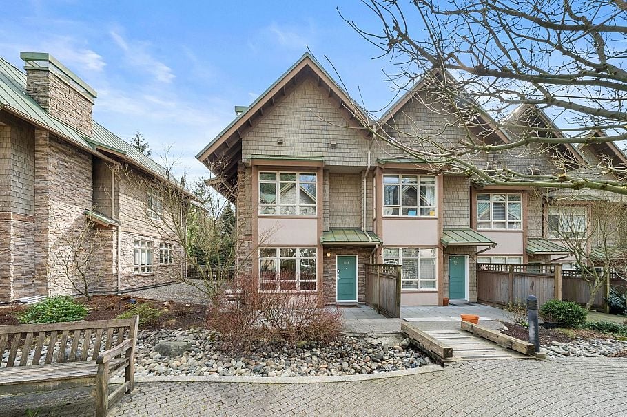 3318 Mt Seymour Parkway North Vancouver, BC - 2