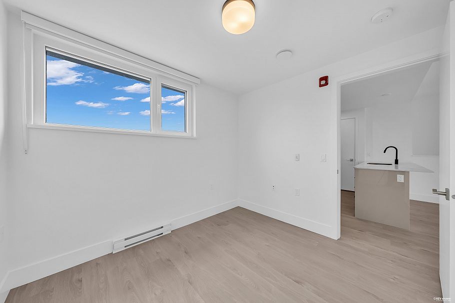 315 2250 E 1st Avenue Vancouver, BC - 16