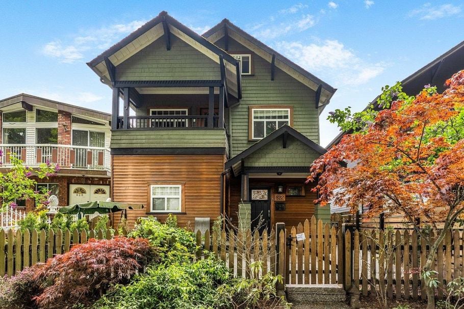 822 E 22nd Avenue Vancouver, BC - 1