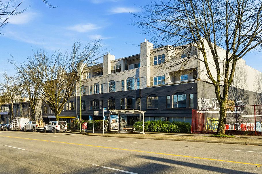 305 2928 Commercial Drive Vancouver, BC - 21