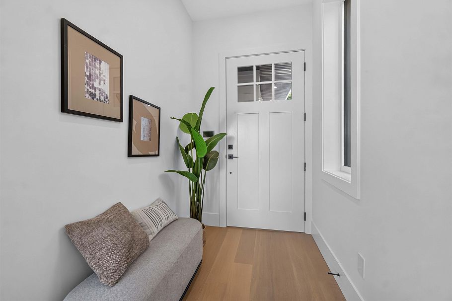 2 3271 E Georgia Street Vancouver, BC - 15