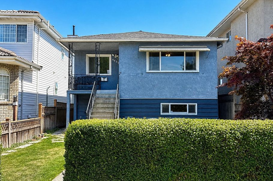 4458 Skeena Street Vancouver, BC - 1