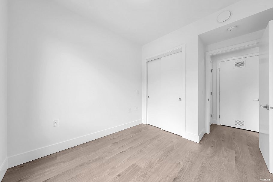 315 2250 E 1st Avenue Vancouver, BC - 19