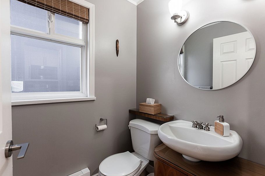 1865 E 7th Avenue Vancouver, BC - 9
