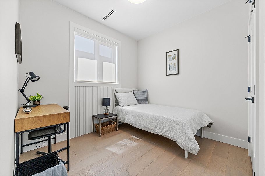 2 8578 Cartier Street Vancouver, BC - 25