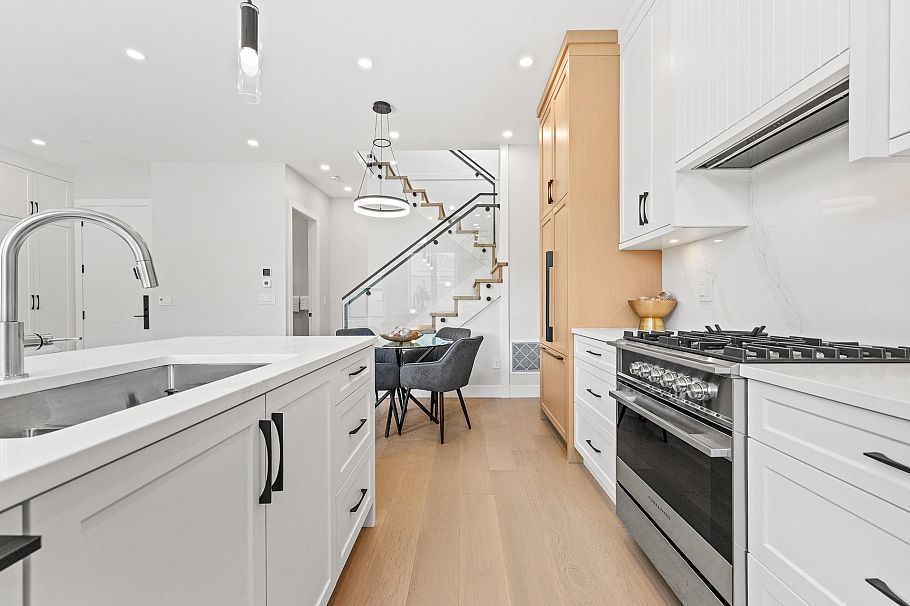 2 8578 Cartier Street Vancouver, BC - 12