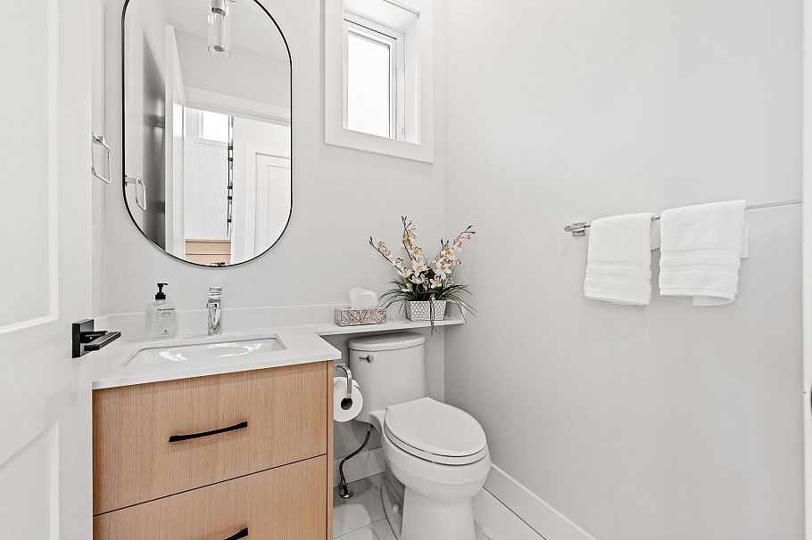 2 8578 Cartier Street Vancouver, BC - 18