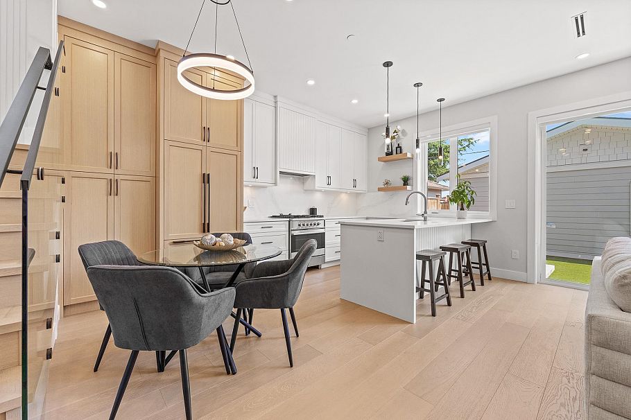 2 8578 Cartier Street Vancouver, BC - 8