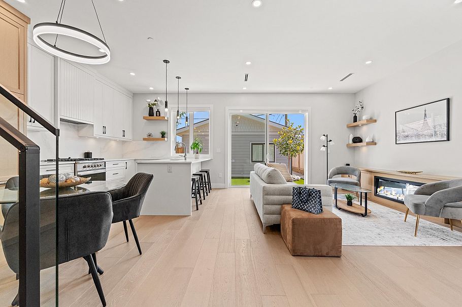 2 8578 Cartier Street Vancouver, BC - 16