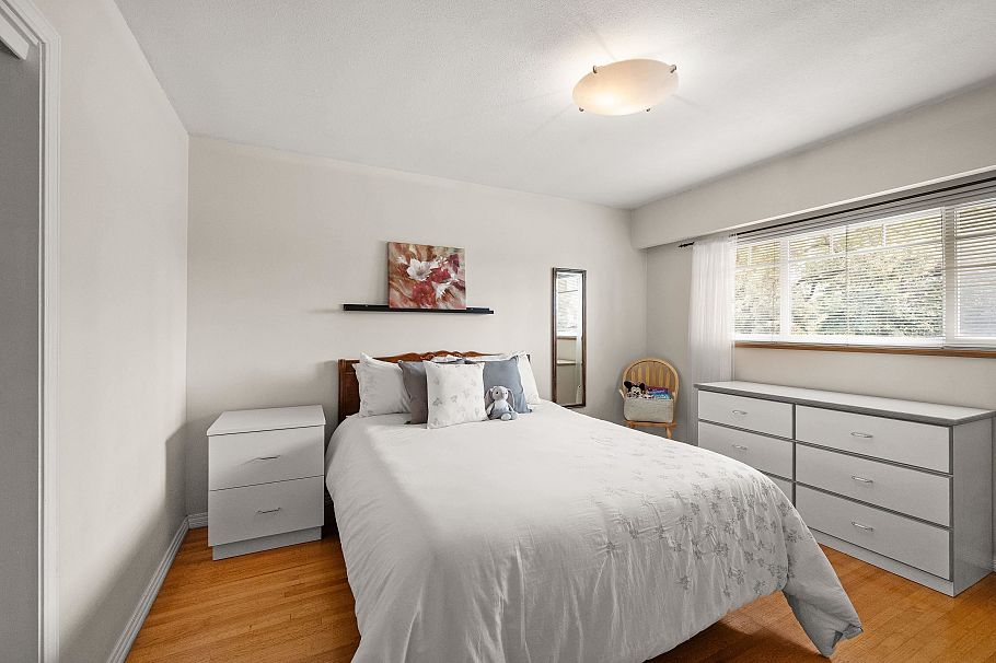 2515 E 45th Avenue Vancouver, BC - 15