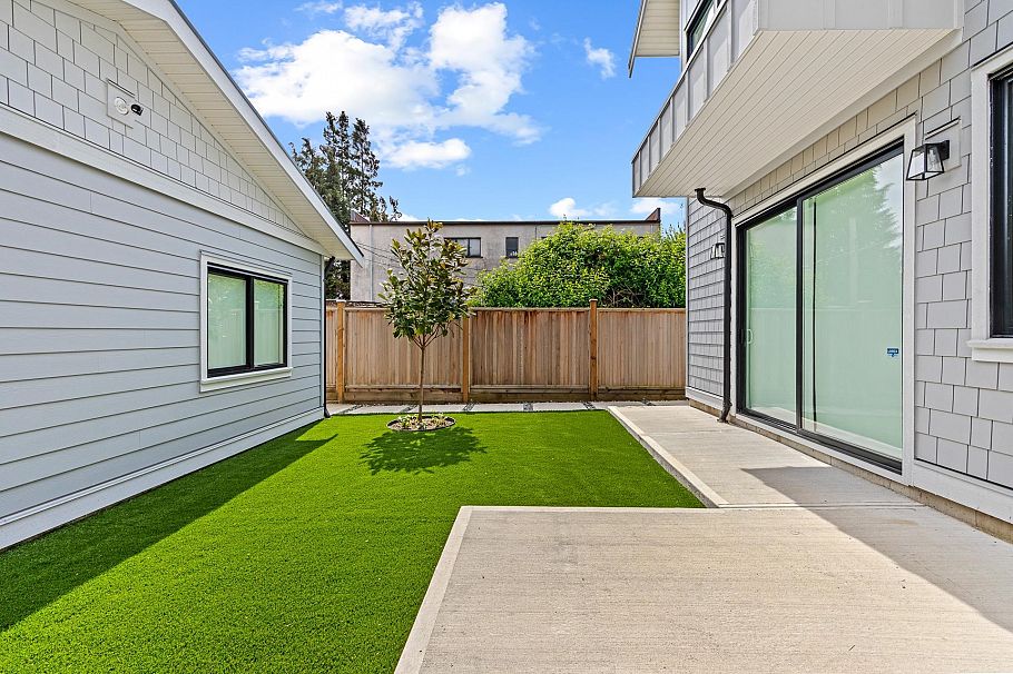 2 8578 Cartier Street Vancouver, BC - 33