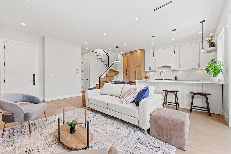 2 8578 Cartier Street Vancouver, BC - 5