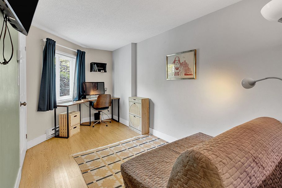 A7 1100 W 6th Avenue Vancouver, BC - 6