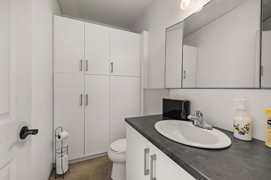 2515 E 45th Avenue Vancouver, BC - 31