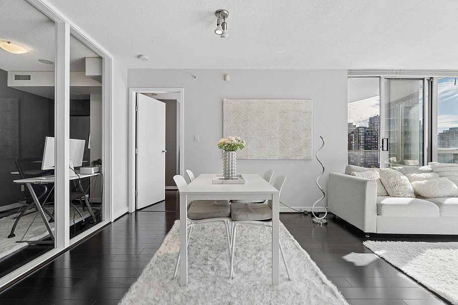 908 1408 Strathmore Mews Vancouver, BC - 27