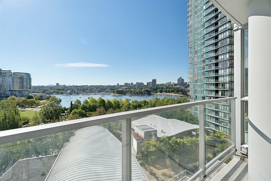 908 1408 Strathmore Mews Vancouver, BC - 35
