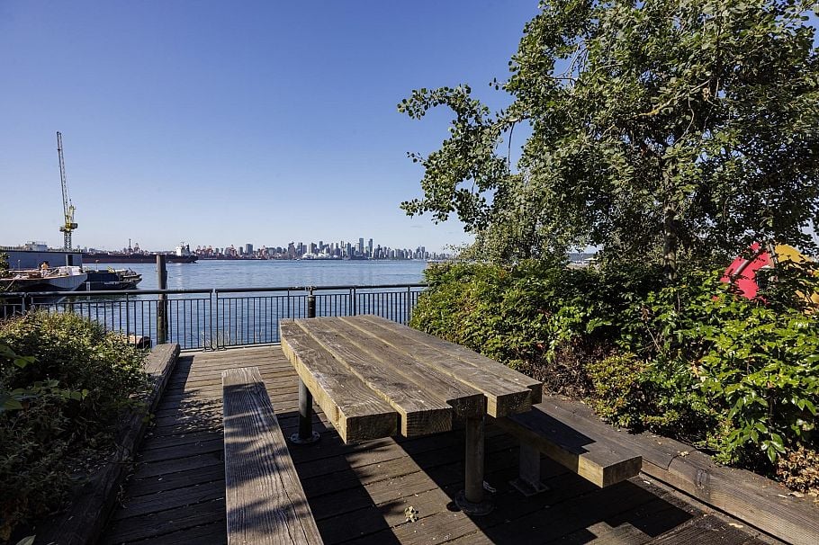 303 199 Victory Ship Way North Vancouver, BC - 28