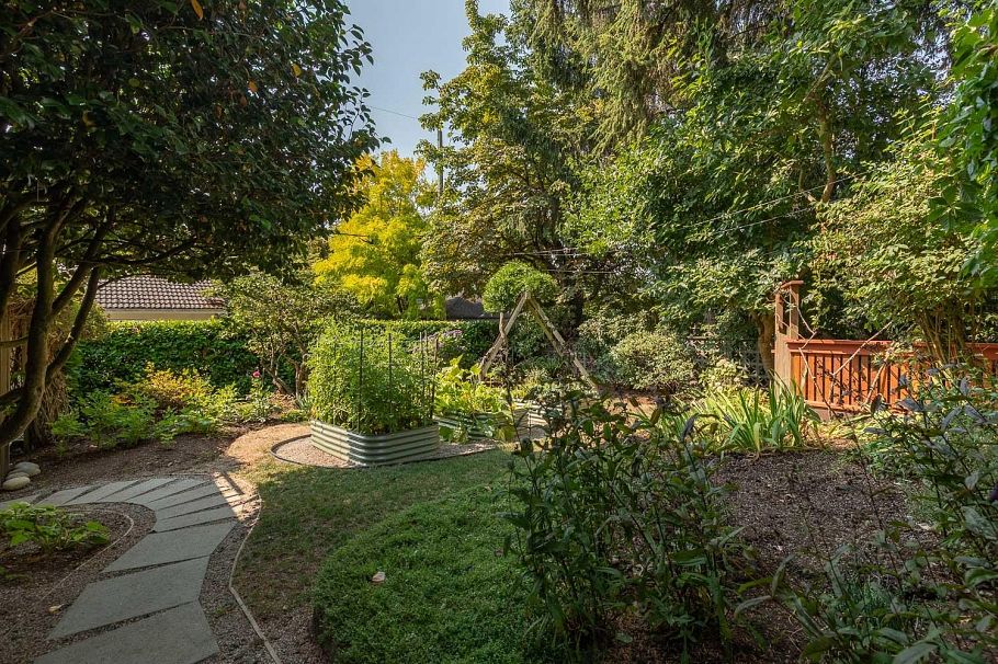 1738 W 66th Avenue Vancouver, BC - 23