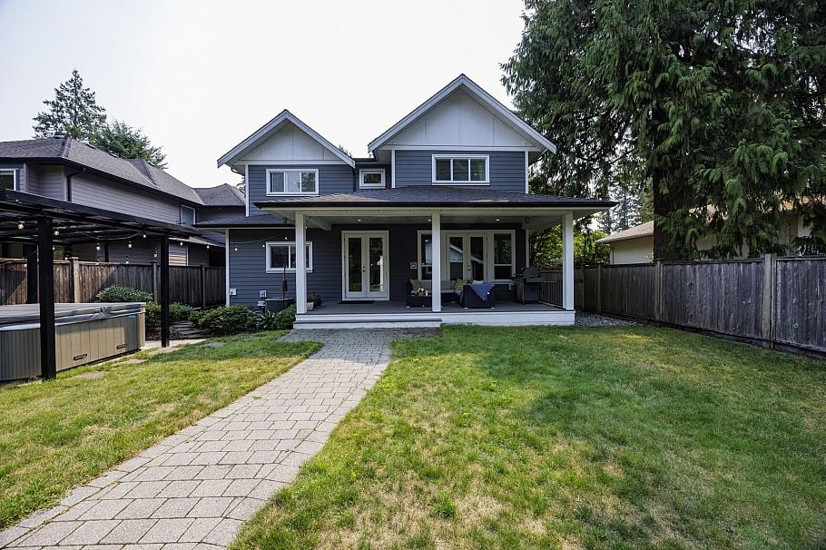 842 W 20th Street North Vancouver, BC - 26