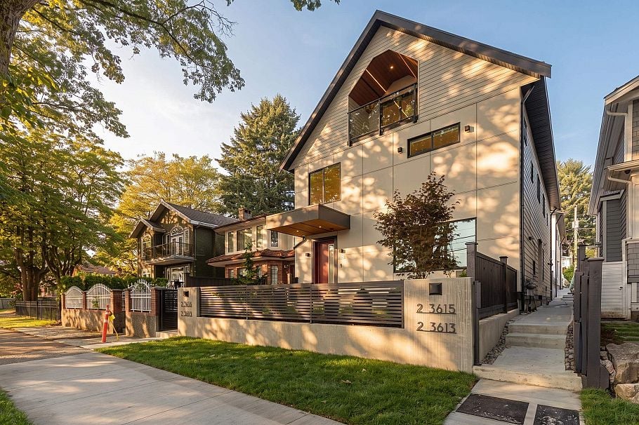2 3615 Turner Street Vancouver, BC - 1