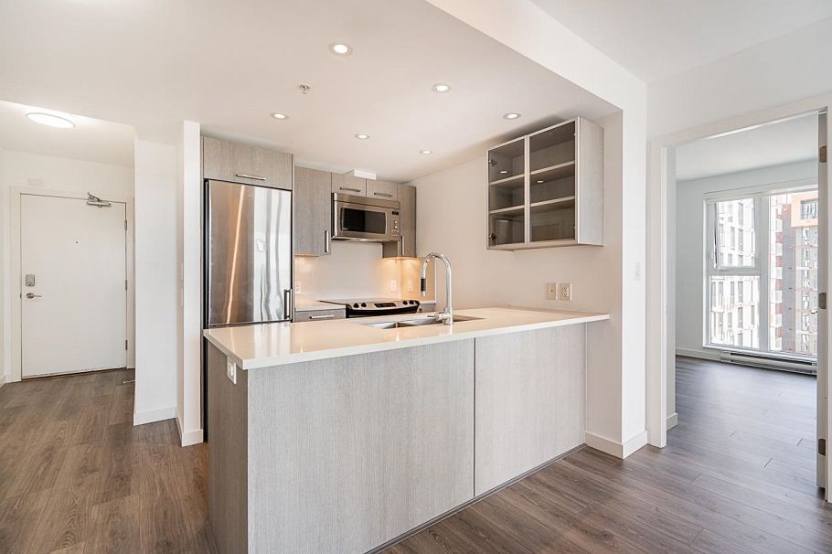 1006 983 E Hastings Street Vancouver, BC - 1