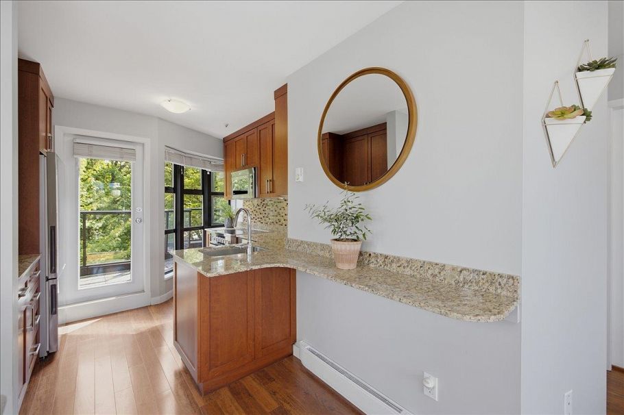 401 3673 W 11th Avenue Vancouver, BC - 14