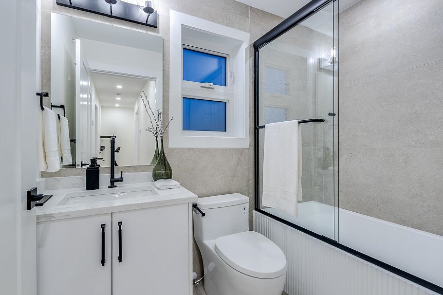 1 5461 Rhodes Street Vancouver, BC - 21