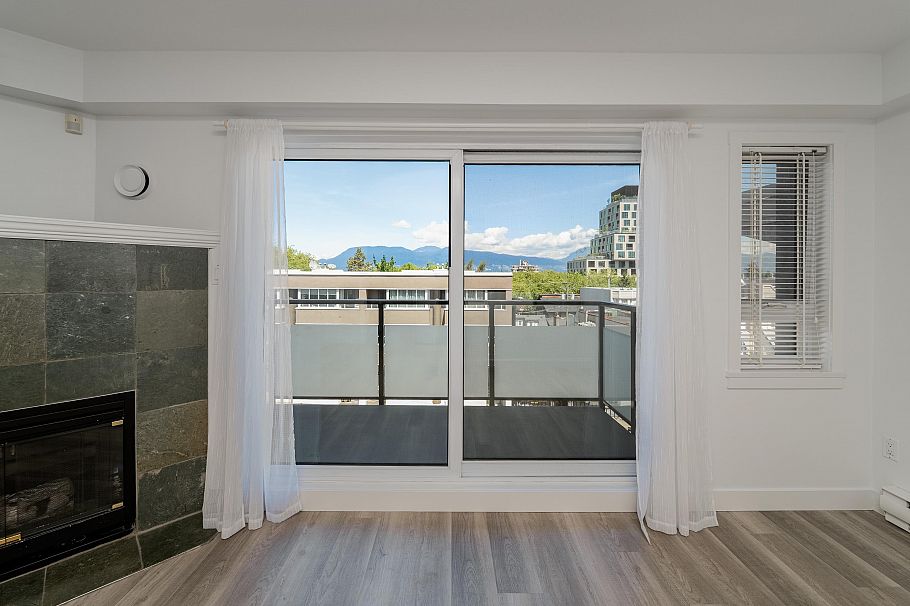 302 3788 W 10th Avenue Vancouver, BC - 7