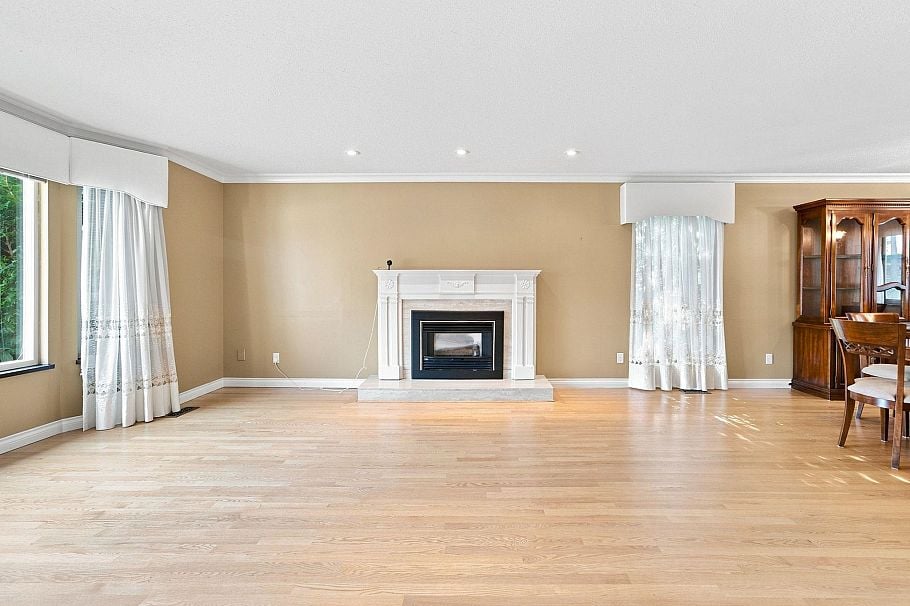 5519 Cliffridge Place North Vancouver, BC - 21