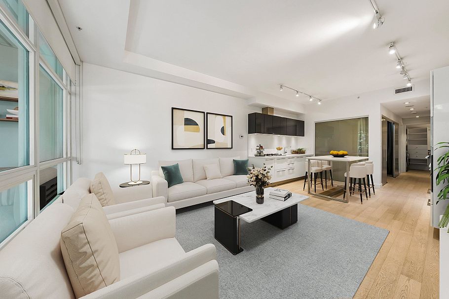 134 E 1st Avenue Vancouver, BC - 5