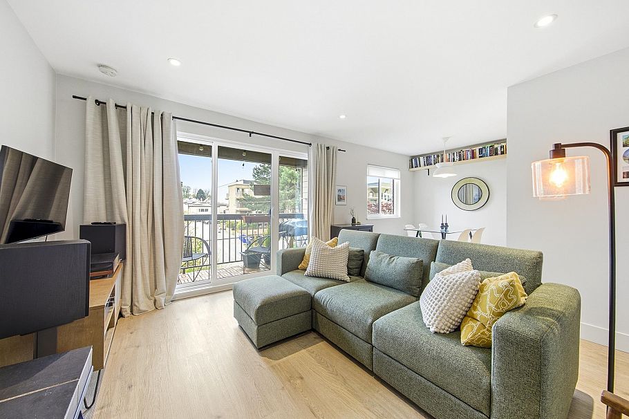 304 1825 W 8th Avenue Vancouver, BC - 1