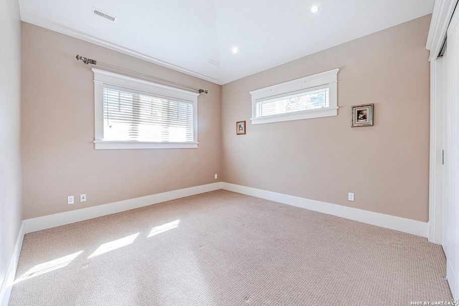 1255 W 26th Avenue Vancouver, BC - 14