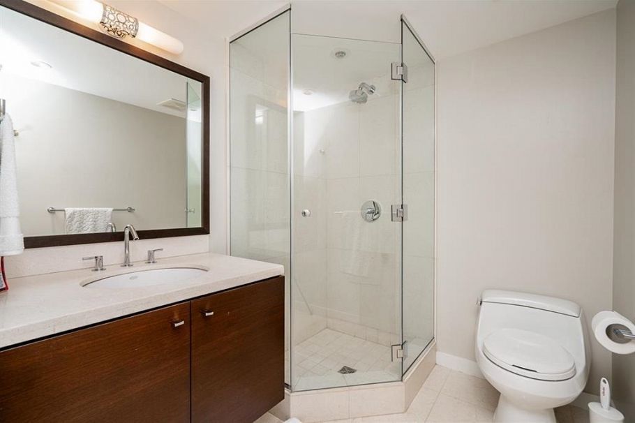 1163 W Cordova Street Vancouver, BC - 22